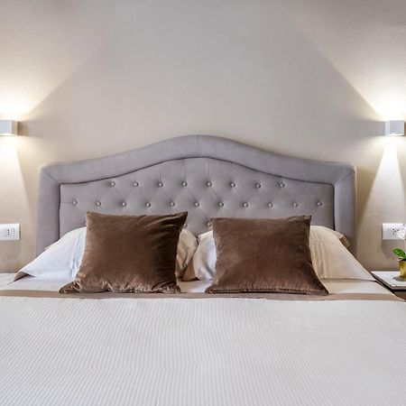 Santa Croce Luxury Suite - Dolcevita Holiday Florenţa Exterior foto